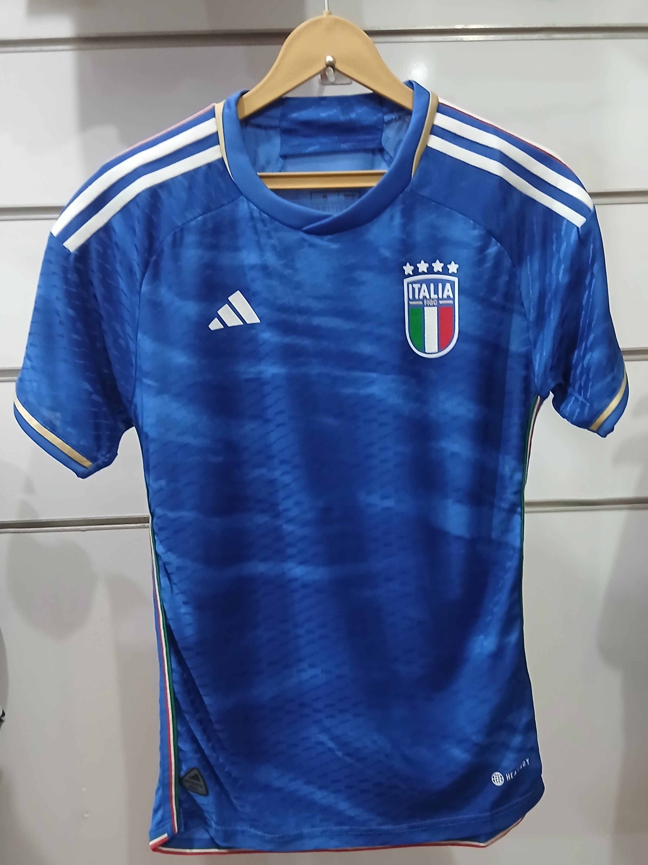 کیت ملی ایتالیا